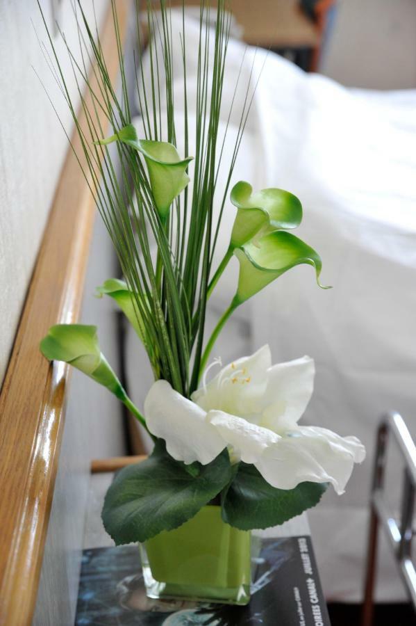 De Montparnasse Hotel Parigi